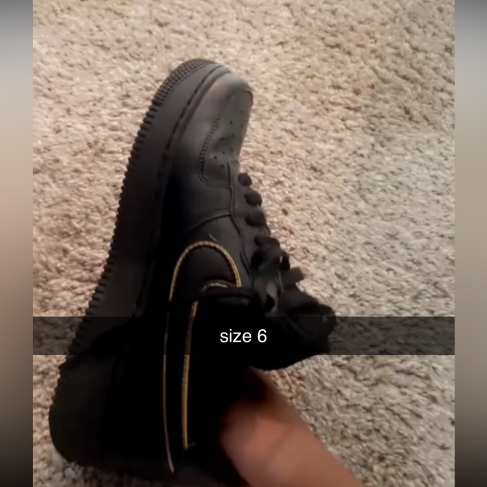 black nike air force 1